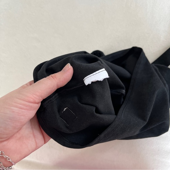 Vuori Elevation Tank in Heather Black Size M - Picture 6 of 8